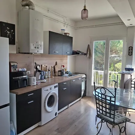 Chez Lili, 3 Chambres, 5 Personnes, Duplex, Balcon Apartmán *